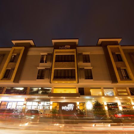 Infinity Suites Davao City Eksteriør bilde