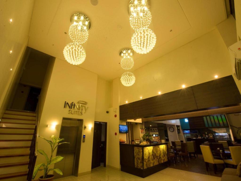 Infinity Suites Davao City Eksteriør bilde