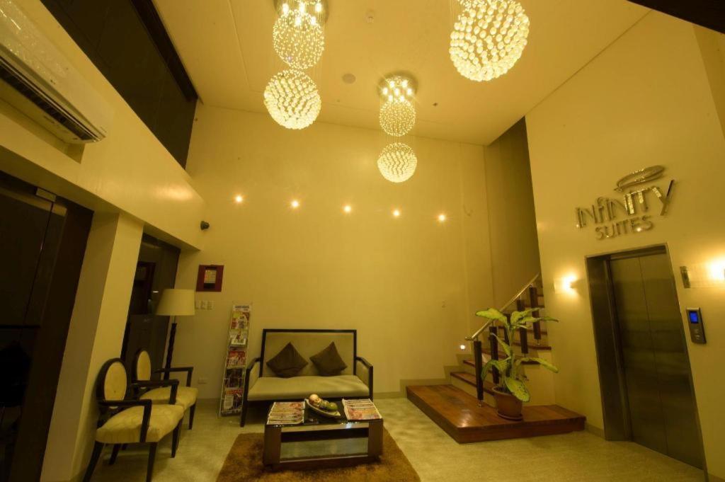 Infinity Suites Davao City Eksteriør bilde