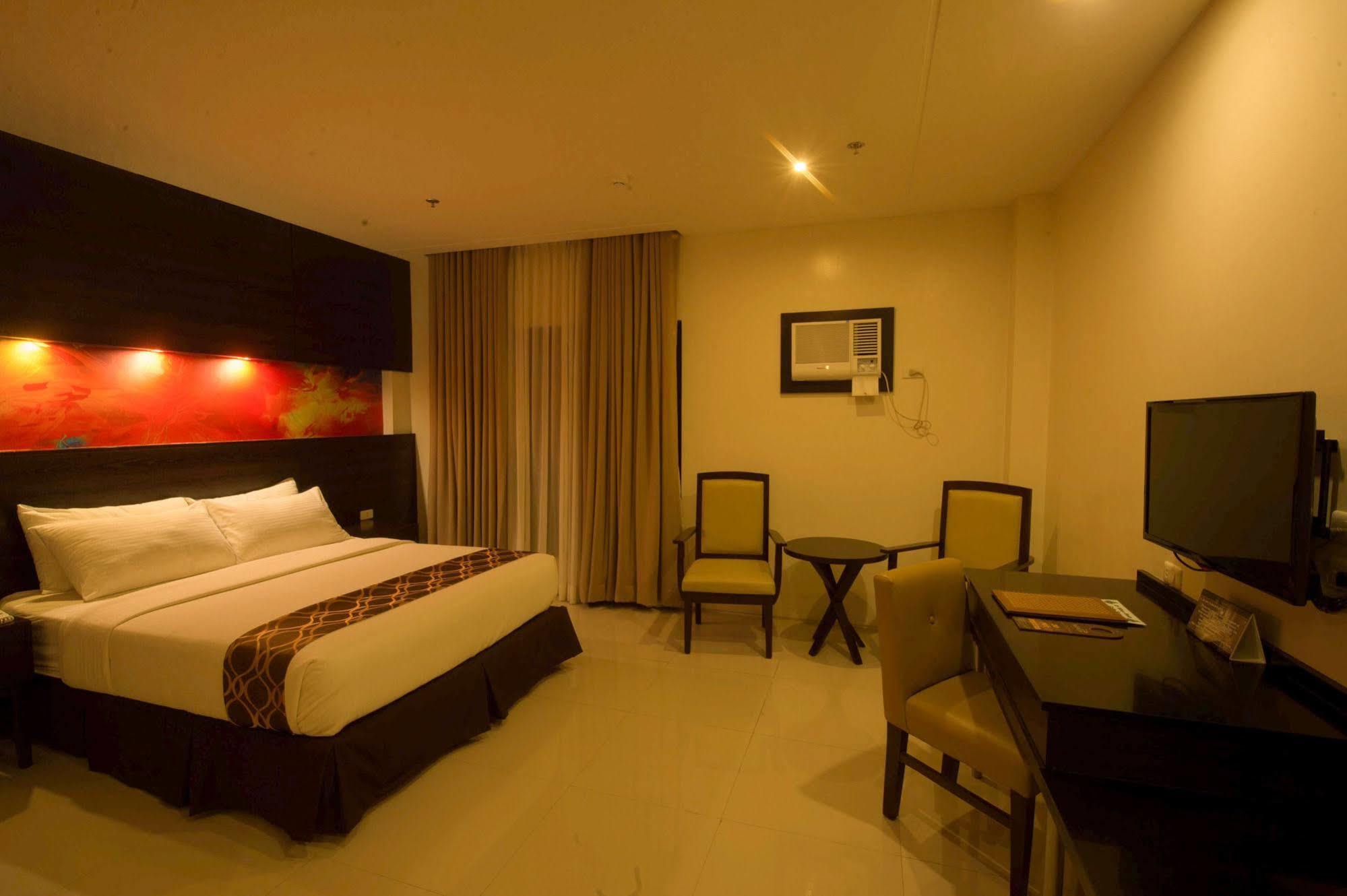 Infinity Suites Davao City Eksteriør bilde