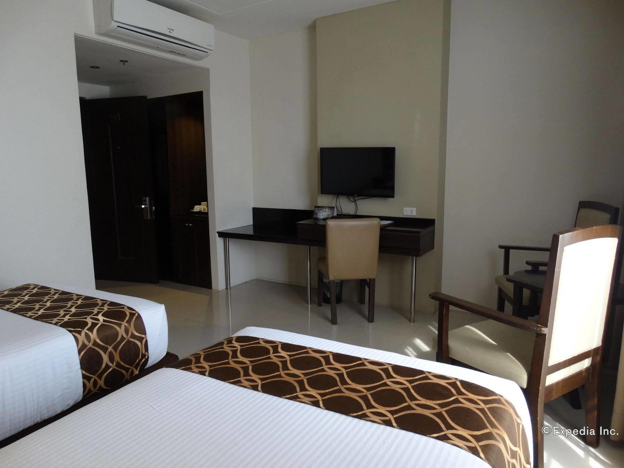 Infinity Suites Davao City Eksteriør bilde