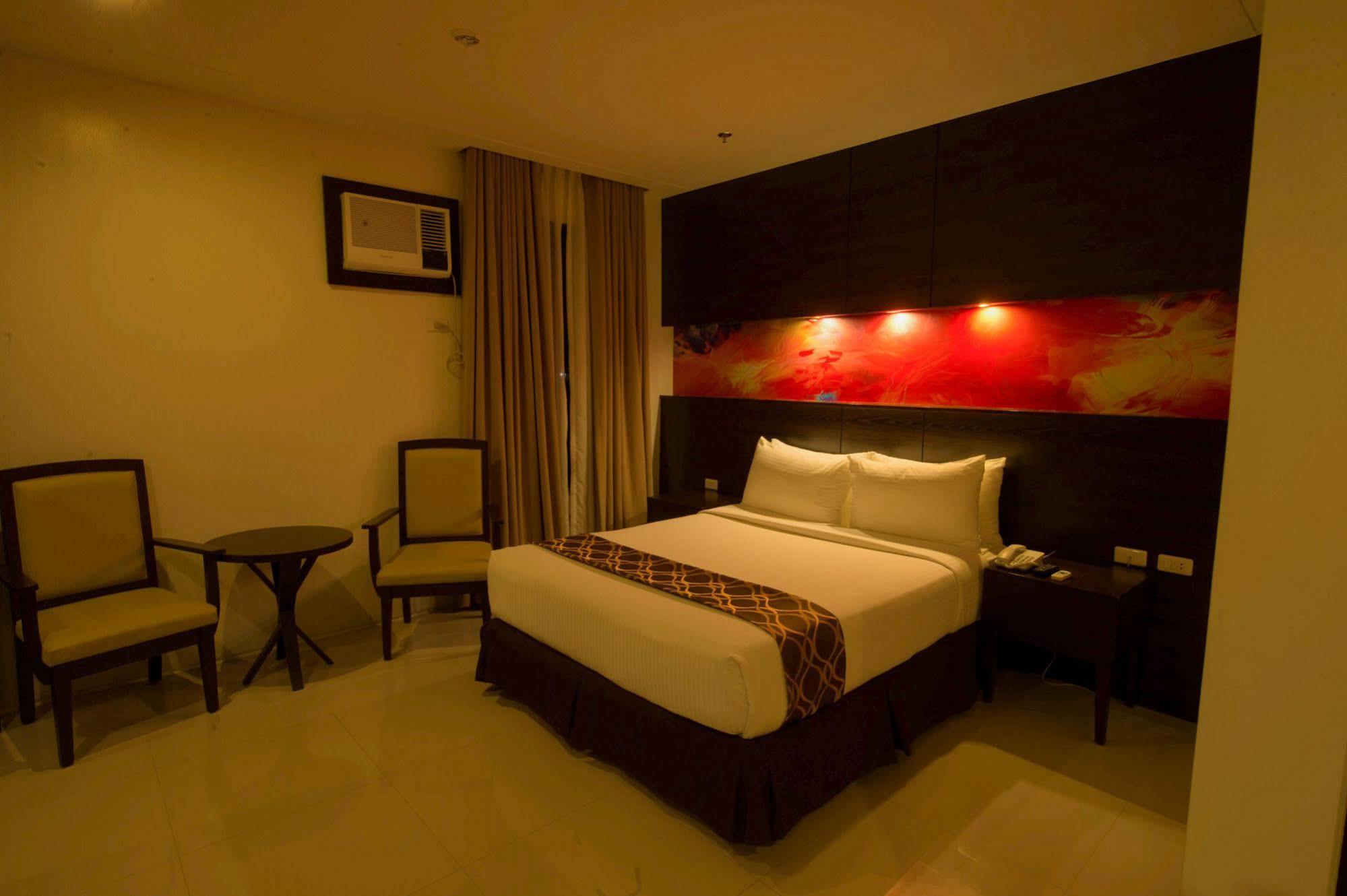 Infinity Suites Davao City Eksteriør bilde